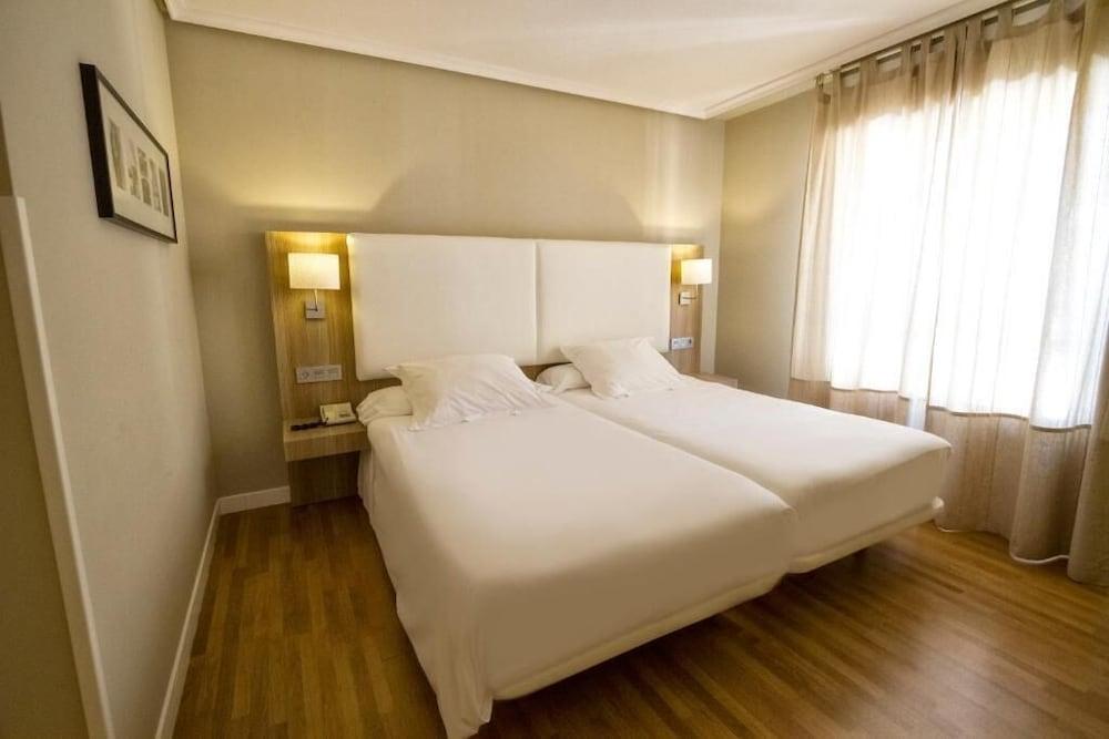 Hotel Los Lagos Nature Onís Extérieur photo