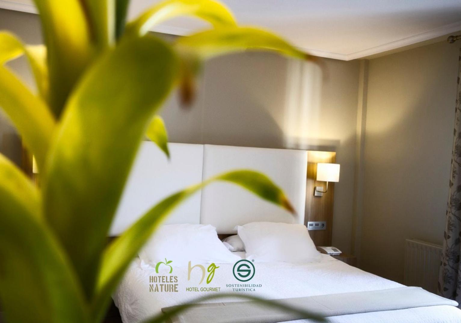 Hotel Los Lagos Nature Onís Extérieur photo